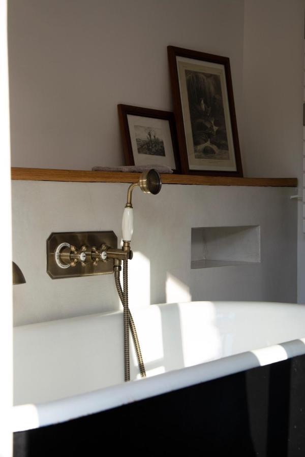 Le Roitelet - Suite D'Hotes Privative Montcavrel エクステリア 写真